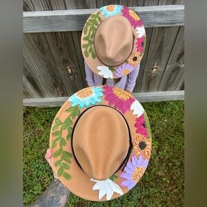 Hand-Painted Mommy&Me Felt Hat Set